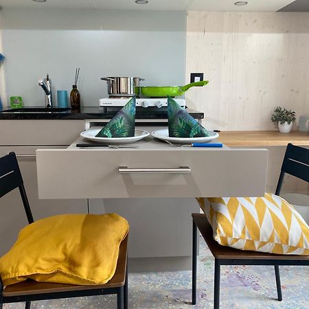 Auf Wolke 7 - Gaeste-Studio Im Mini House In Ch-4556 Aeschi So Eksteriør bilde